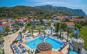 Antonis Apartments Pool Bar